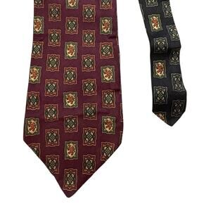 VTG Tommy Hilfiger Italian Silk Necktie Burgundy Medallion Made USA 90s Classics